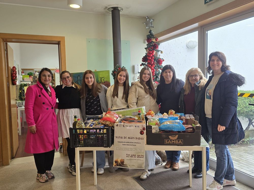 ISCE Douro entrega bens recolhidos na Campanha "Natal de Mãos Dadas"