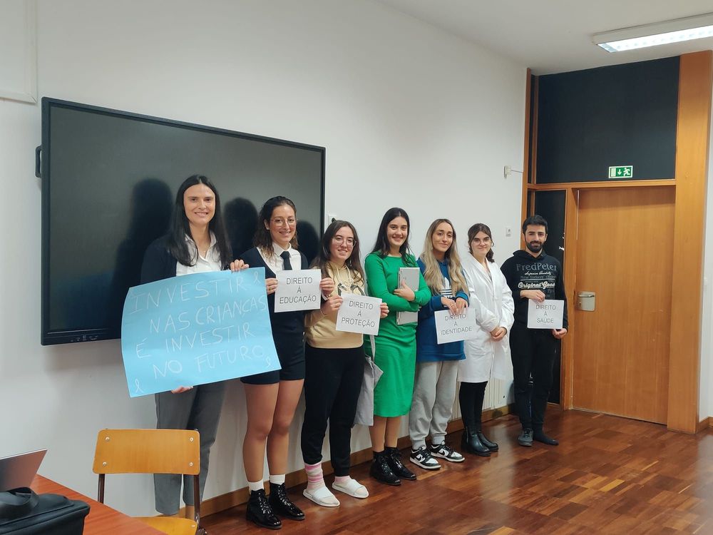 Estudantes da Licenciatura em Educação Social promovem ação de sensibilização com Sketch Silencioso