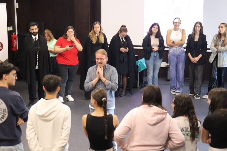 Educação Social em Ação: Estudantes do ISCE Douro assinalam o Dia Internacional do Educador Social e o Dia Mundial da Saúde Mental Foto 4