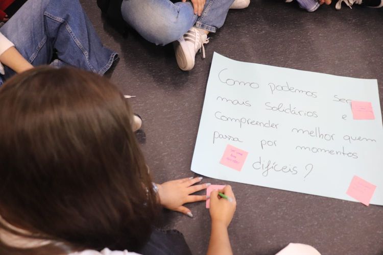 Educação Social em Ação: Estudantes do ISCE Douro assinalam o Dia Internacional do Educador Social e o Dia Mundial da Saúde Mental Foto 2