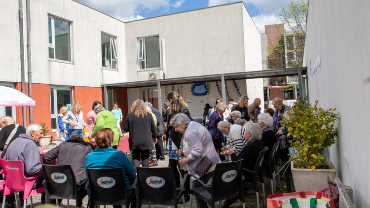 Iniciativa "Mãos Solidárias" no ISCE Douro — foto 33