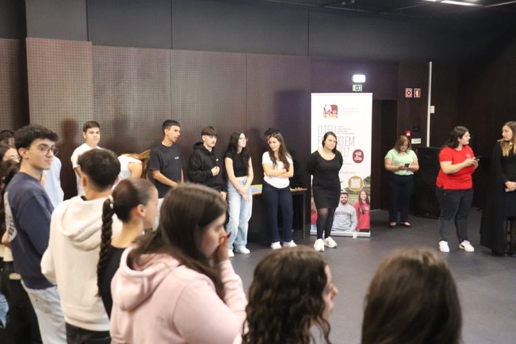 Educação Social em Ação: Estudantes do ISCE Douro assinalam o Dia Internacional do Educador Social e o Dia Mundial da Saúde Mental Foto 6