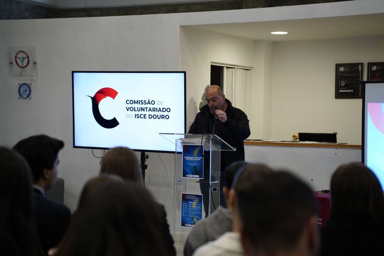 ISCE Douro dinamiza III Mostra de Voluntariado e abre oficialmente o Ano de Voluntariado 2025/2026 — foto 11