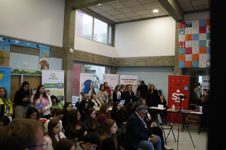 ISCE Douro dinamiza III Mostra de Voluntariado e abre oficialmente o Ano de Voluntariado 2025/2026 — foto 79