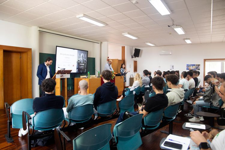 ISCE Douro organizou III Ciclo de Conferências e Práticas | Desporto e Saúde para Todos — foto 4