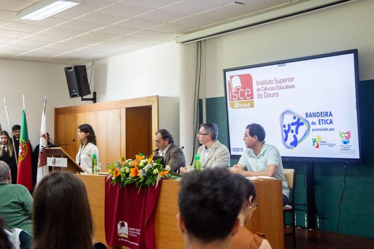 ISCE Douro organizou III Ciclo de Conferências e Práticas | Desporto e Saúde para Todos — foto 5