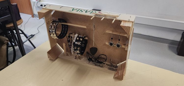 ISCE Douro dinamizou workshop de Design Sustentável no Agrupamento de Escolas Joaquim Araújo — foto 3