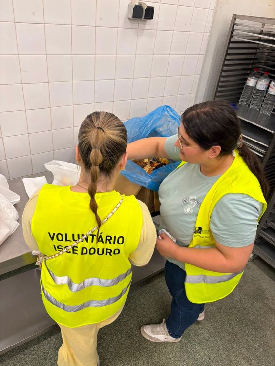 ISCE Douro promove nova ação de voluntariado em parceria com a Fundação Alberto Canedo — foto 8