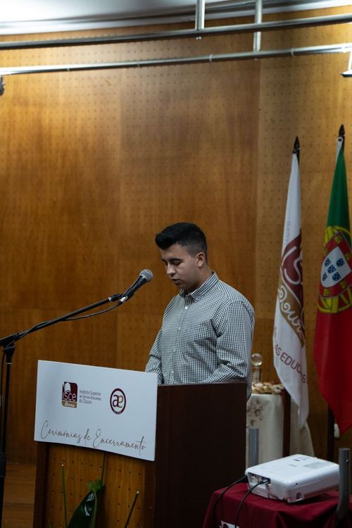 Bênção dos Estudantes Finalistas do ISCE Douro Foto 26
