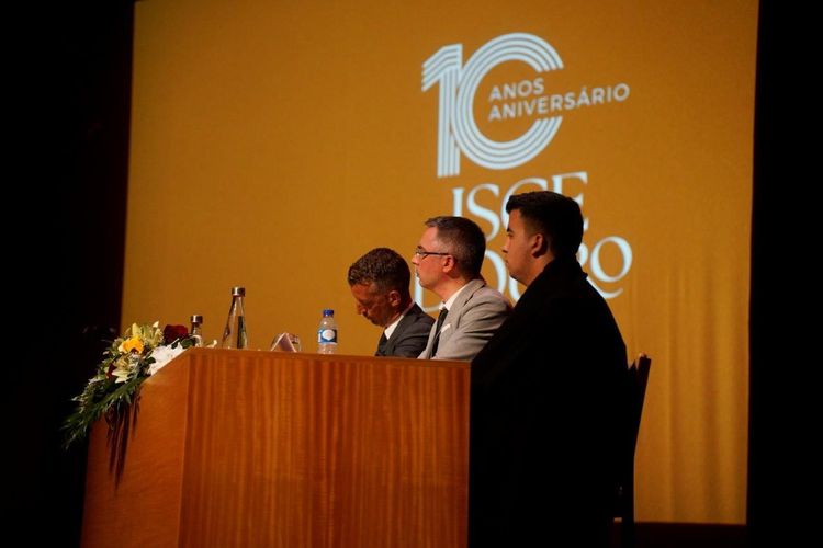 Sessão Comemorativa do 10.º Aniversário do ISCE Douro — foto 6
