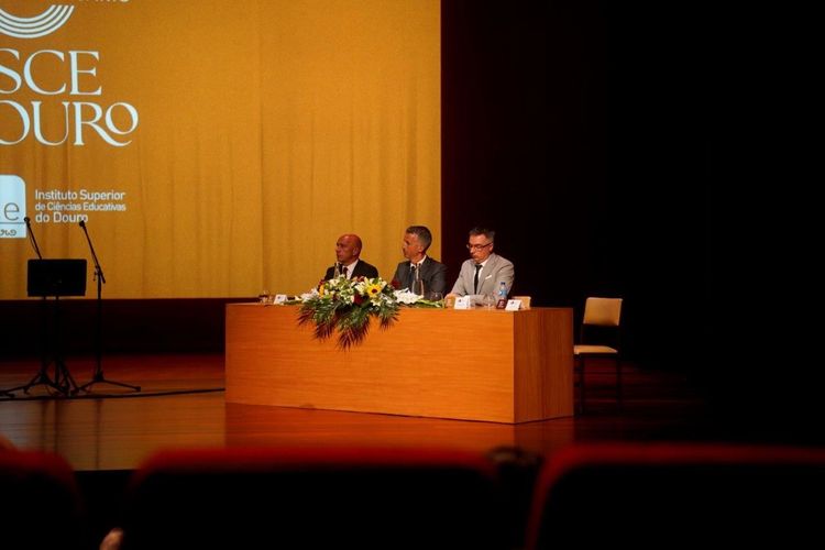 Sessão Comemorativa do 10.º Aniversário do ISCE Douro — foto 11