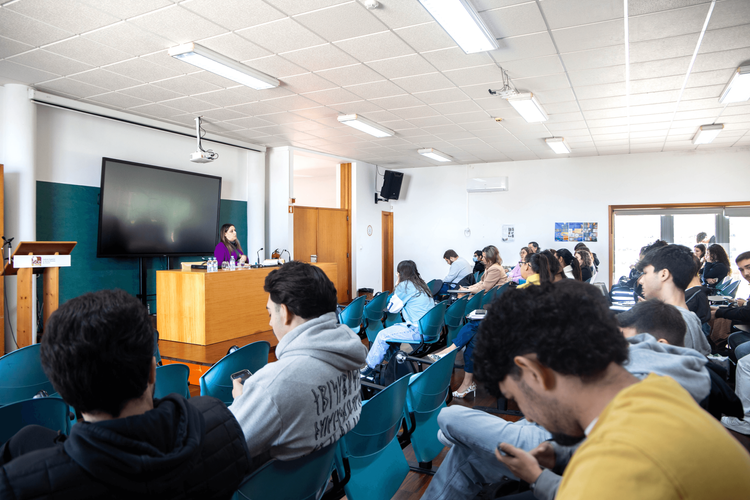 ISCE Douro recebeu sessão de Sensibilização sobre a Violência no Namoro / Violência de Género — foto 6
