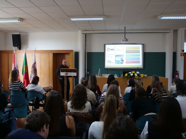 II Mostra de Voluntariado do ISCE Douro — foto 14