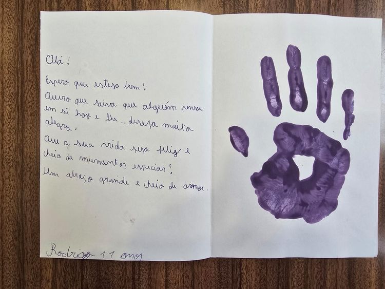 Atividade “Cartas com Coração” encerra a Semana Nacional do Voluntariado 2025 Foto 2