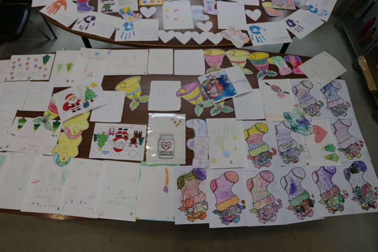 Atividade “Cartas com Coração” encerra a Semana Nacional do Voluntariado 2025 Foto 10