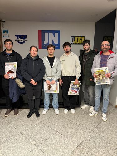 Estudantes visitam as instalações do Jornal de Notícias e do jornal O Jogo